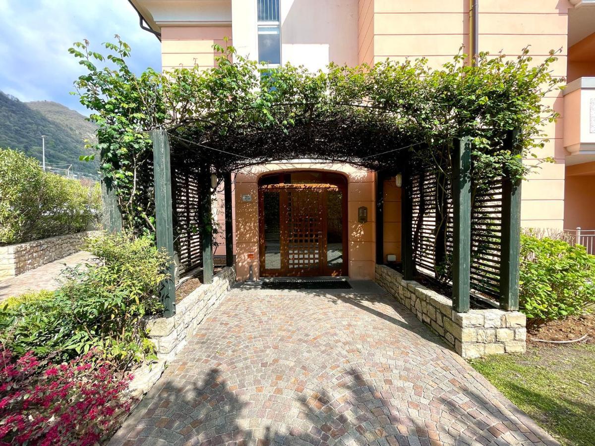 Volo Di Libellula - Close To The And Centre